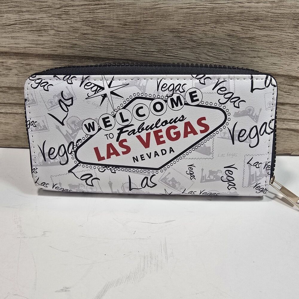 NWOT VEGAS WALLET
